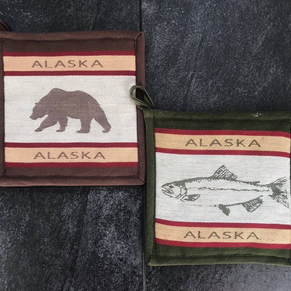 Arctic Circle Alaska Pot Holders